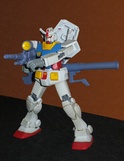 Vista frontale dell'Action figure del Rx-78-2 Gundam